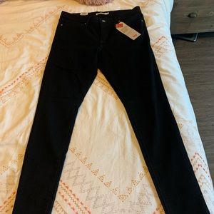 Brand new Levi’s 310 Jeans